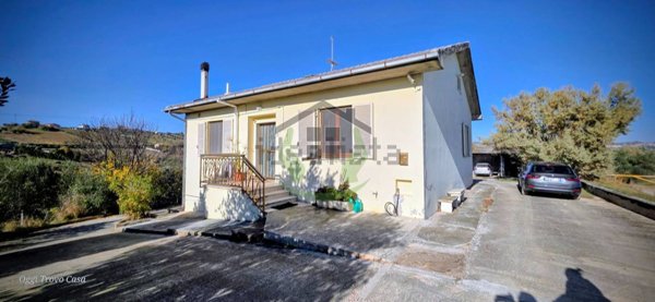 casa indipendente in vendita a Castel di Lama in zona Villa Chiarini