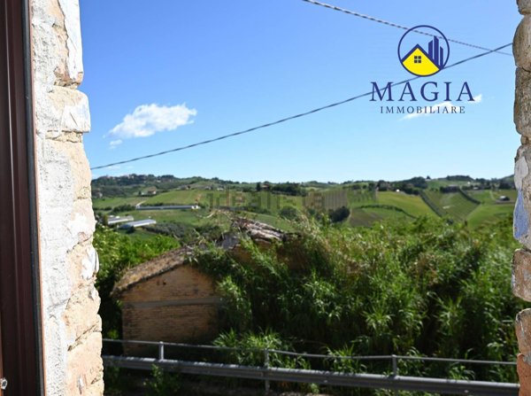 casa indipendente a Castel di Lama in zona Piattoni/Villa Sant'Antonio