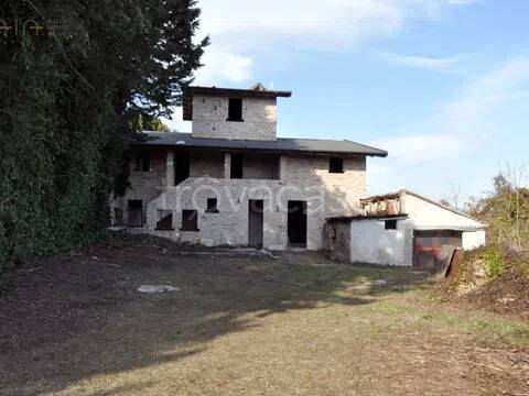 casa indipendente in vendita a Castel di Lama