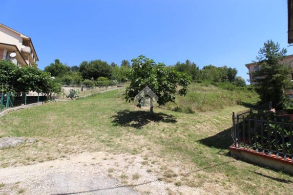 terreno in vendita a Castel di Lama in zona Piattoni/Villa Sant'Antonio