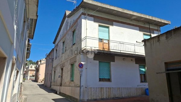 casa indipendente a Castel di Lama in zona Piattoni/Villa Sant'Antonio