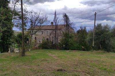 casa indipendente in vendita a Castignano
