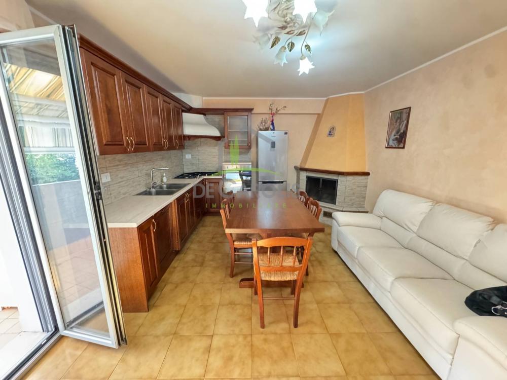 appartamento in vendita a Castignano in zona Ripaberarda