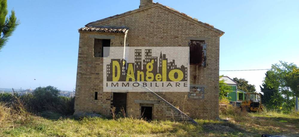 casa indipendente in vendita a Castignano