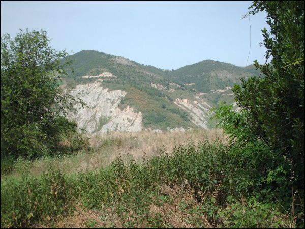 casa indipendente in vendita a Castignano