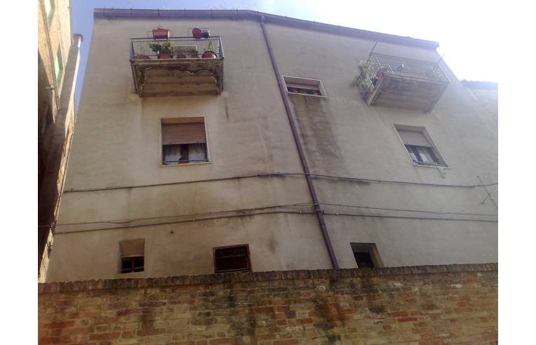 casa indipendente in vendita a Castignano