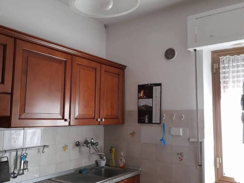 casa indipendente in vendita a Castignano