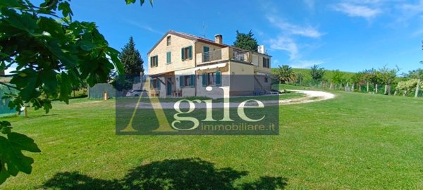 casa indipendente in vendita a Castignano