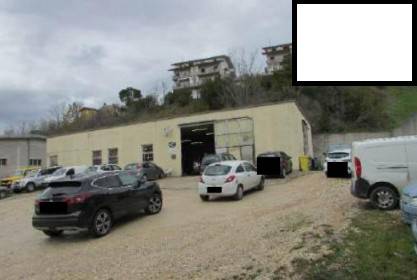 negozio in vendita a Castignano