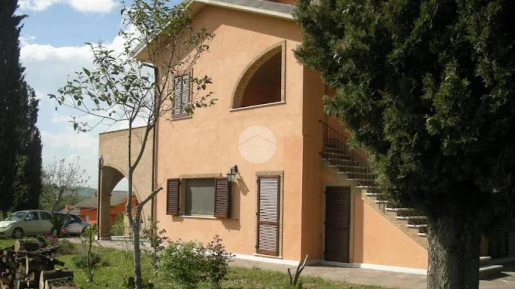 casa indipendente in vendita a Castignano in zona San Martino