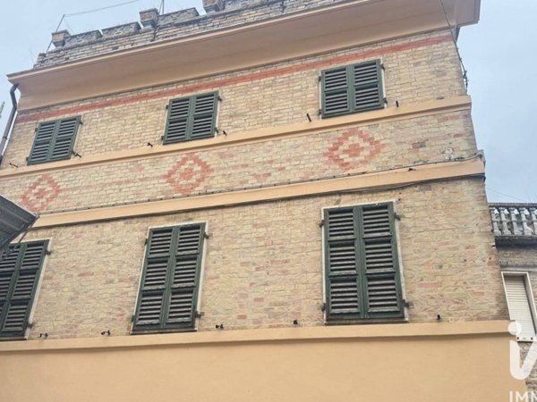 casa indipendente in vendita a Castignano