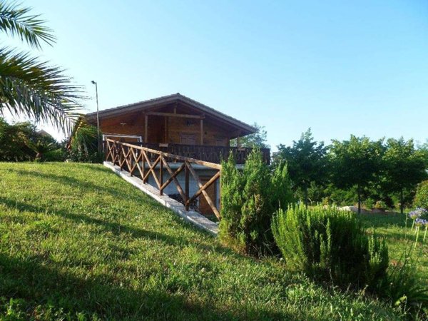 casa indipendente in vendita a Castignano in zona San Venanzo