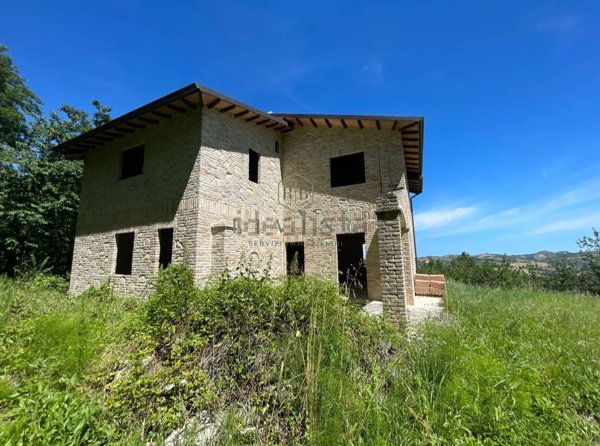 casa indipendente in vendita a Castignano