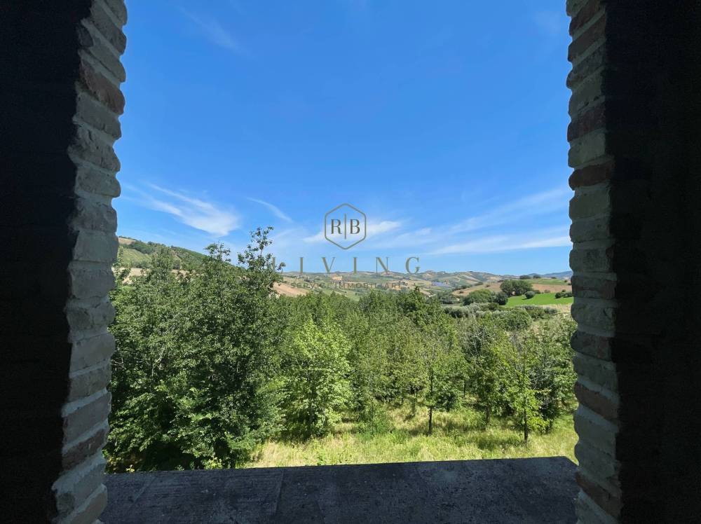 casa indipendente in vendita a Castignano