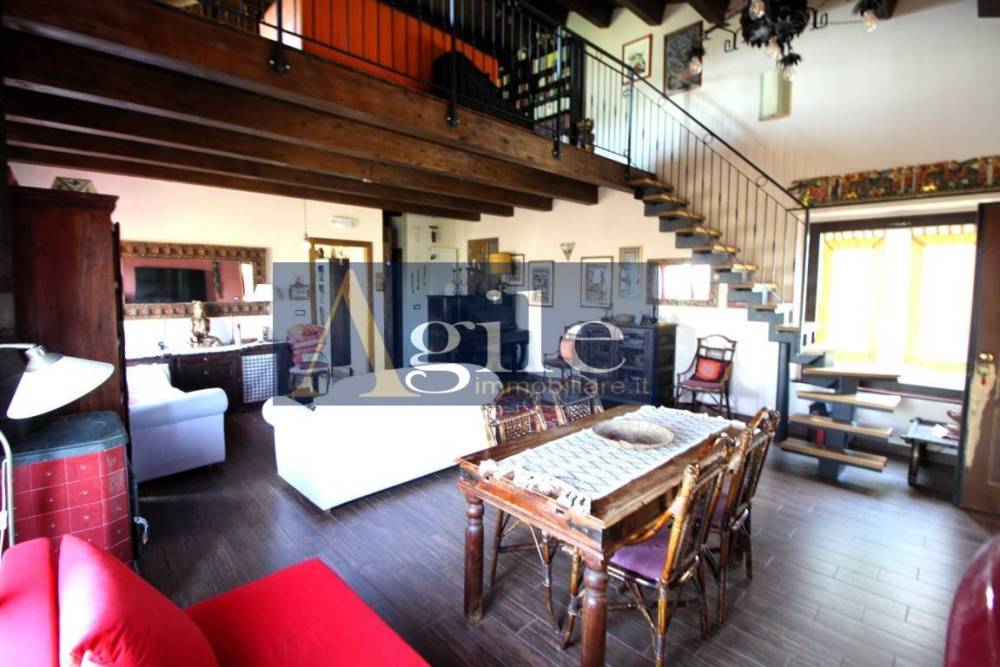 casa indipendente in vendita a Castorano