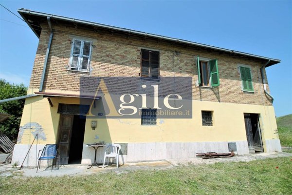 casa indipendente in vendita a Castorano