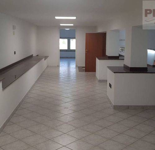 negozio in vendita a Castorano