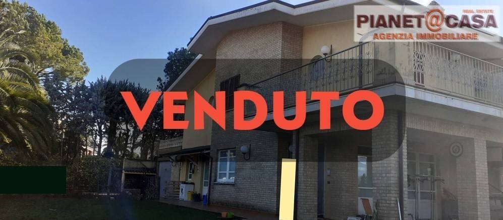 casa indipendente in vendita a Castorano in zona San Silvestro