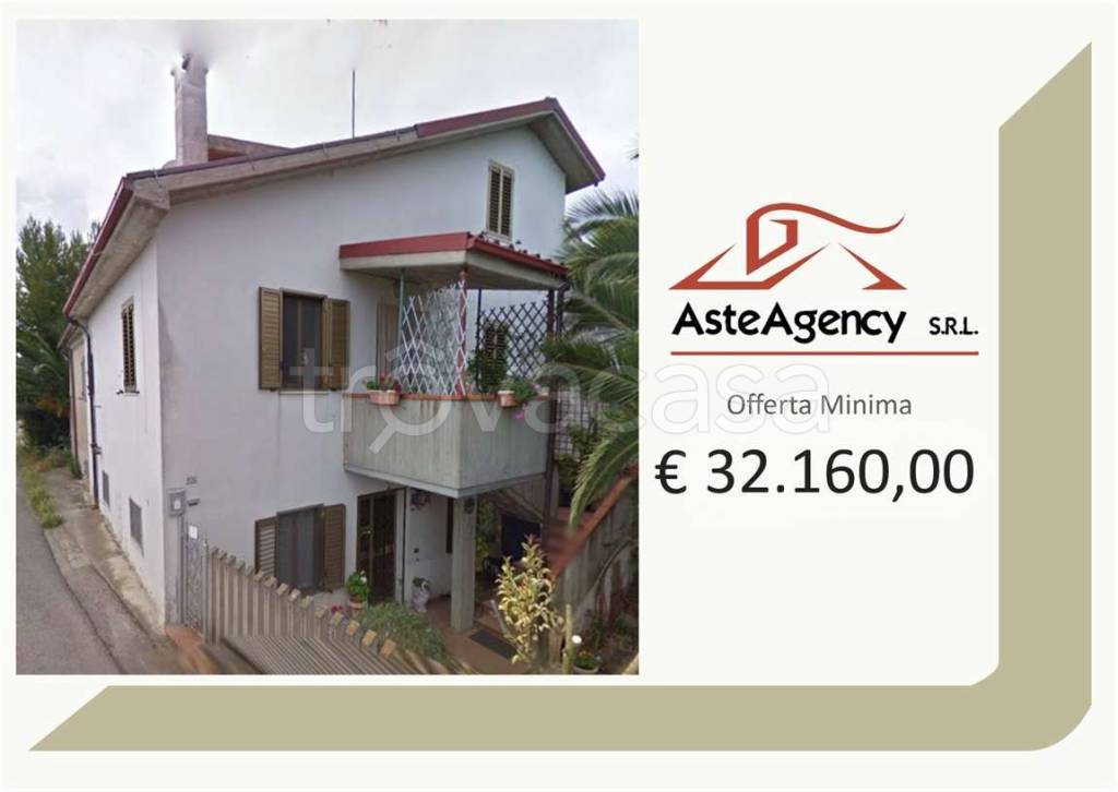 appartamento in vendita a Castorano in zona Pescolla