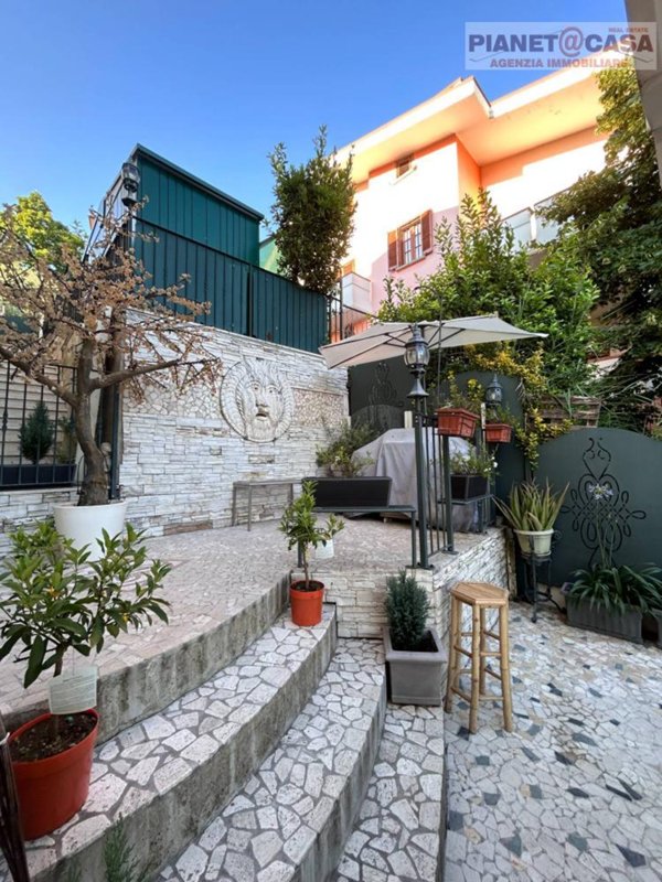 appartamento in vendita a Castorano in zona San Silvestro