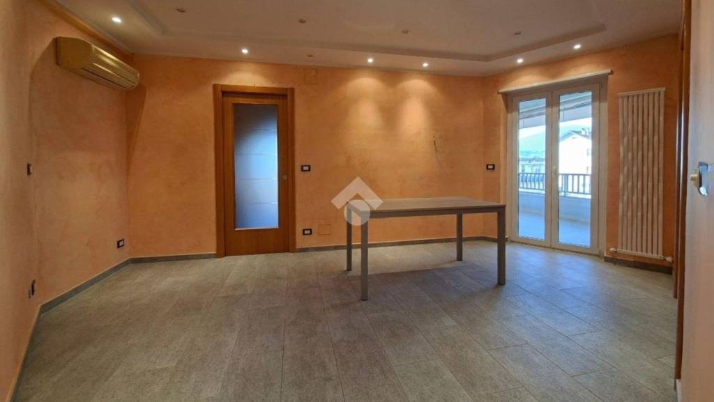 appartamento in vendita a Castorano in zona San Silvestro