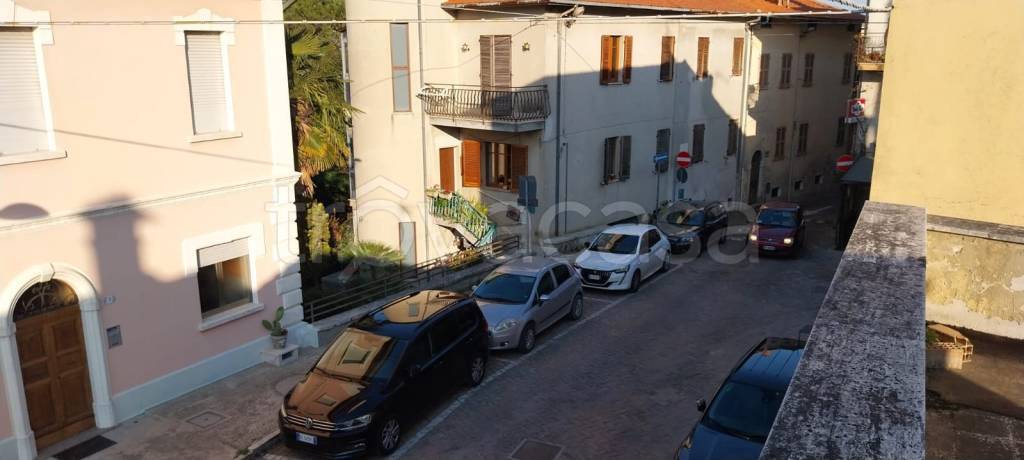 appartamento in vendita a Colli del Tronto