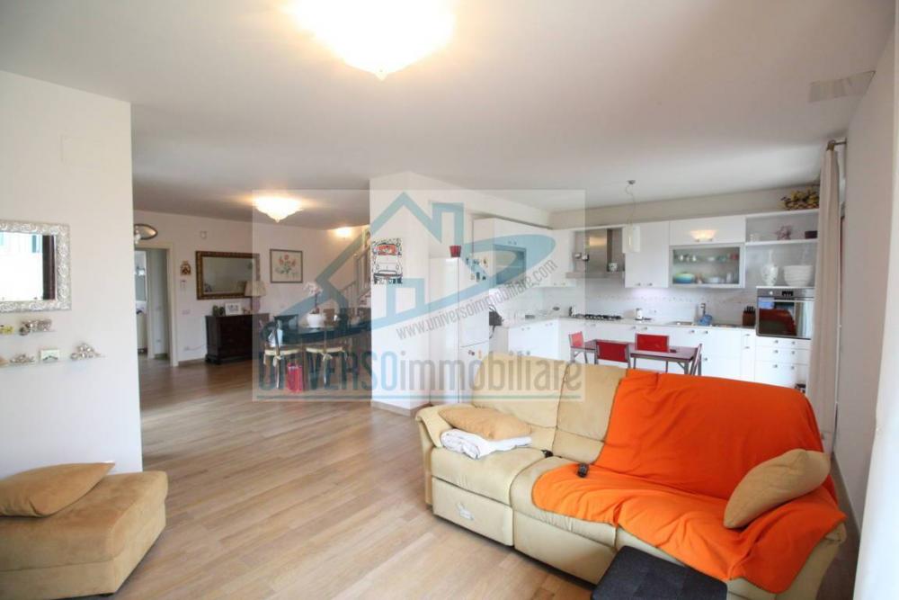 casa indipendente in vendita a Colli del Tronto