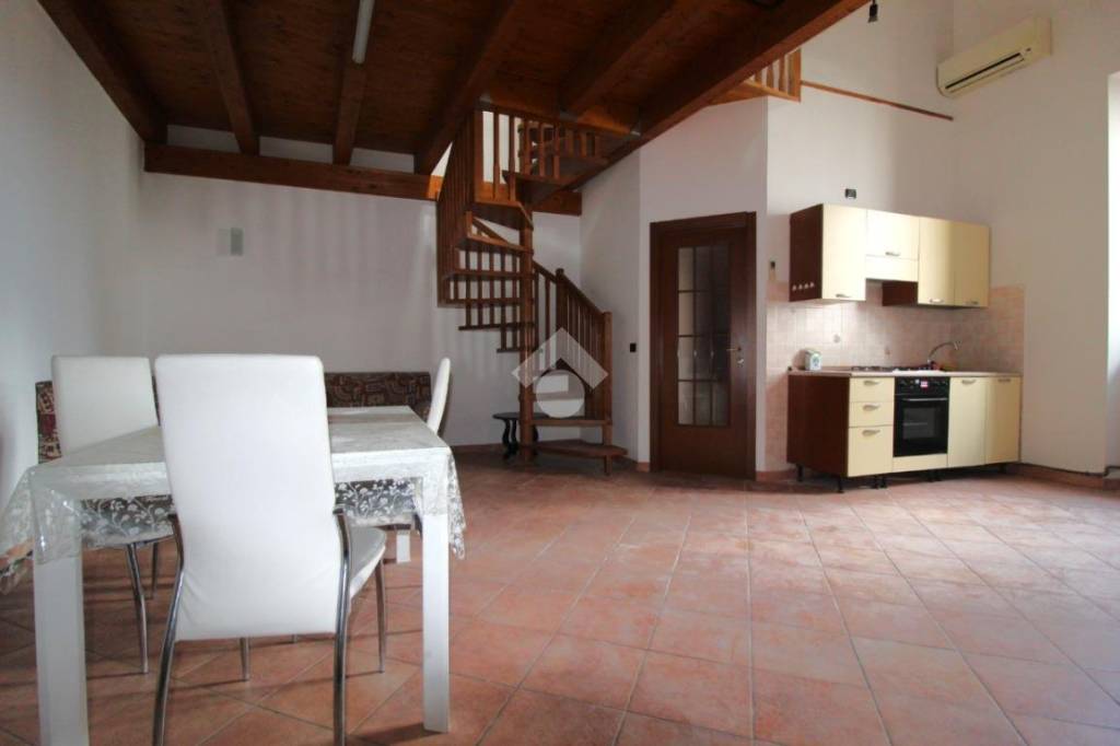appartamento in vendita a Colli del Tronto