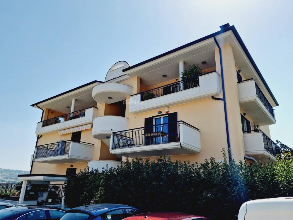 appartamento in vendita a Colli del Tronto