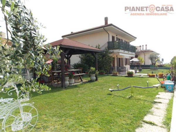 appartamento in vendita a Colli del Tronto