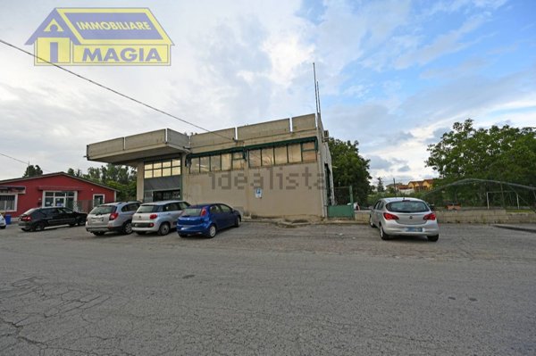 capannone in vendita a Colli del Tronto