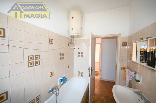 casa indipendente in vendita a Colli del Tronto