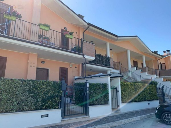 appartamento in vendita a Colli del Tronto