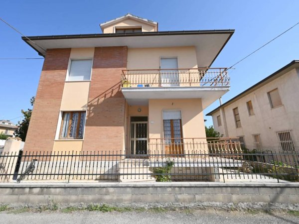 casa indipendente in vendita a Colli del Tronto in zona Villa San Giuseppe