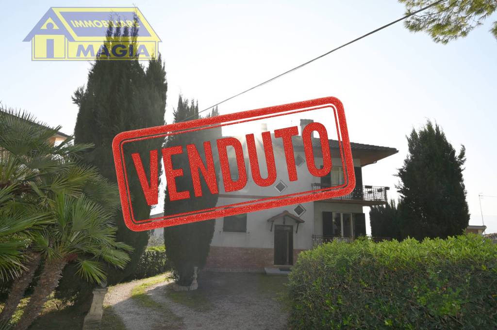 appartamento in vendita a Colli del Tronto