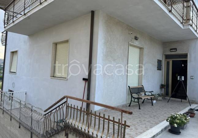 appartamento in vendita a Colli del Tronto in zona Villa San Giuseppe