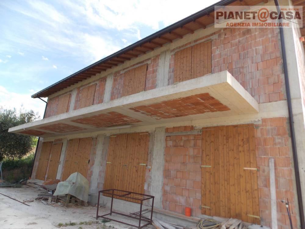 casa indipendente in vendita a Colli del Tronto in zona Vivare