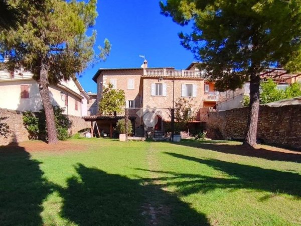 casa indipendente in vendita a Colli del Tronto