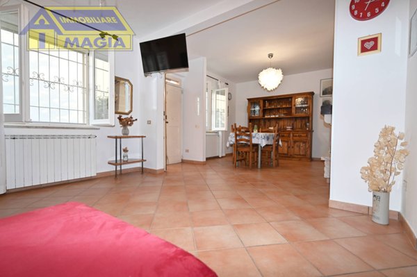 casa indipendente in vendita a Colli del Tronto in zona Villa San Giuseppe