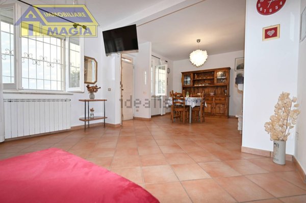 casa indipendente in vendita a Colli del Tronto