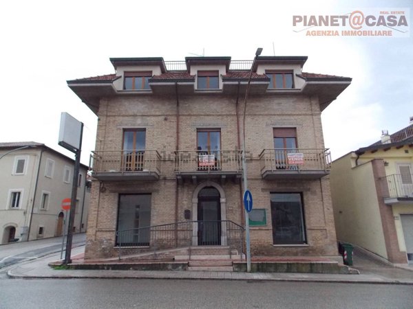 casa indipendente in vendita a Colli del Tronto