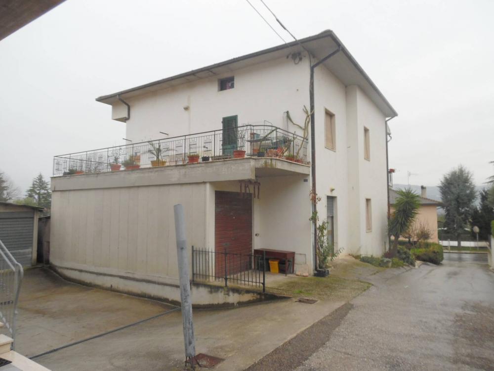 casa indipendente in vendita a Colli del Tronto