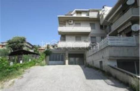 appartamento in vendita a Colli del Tronto