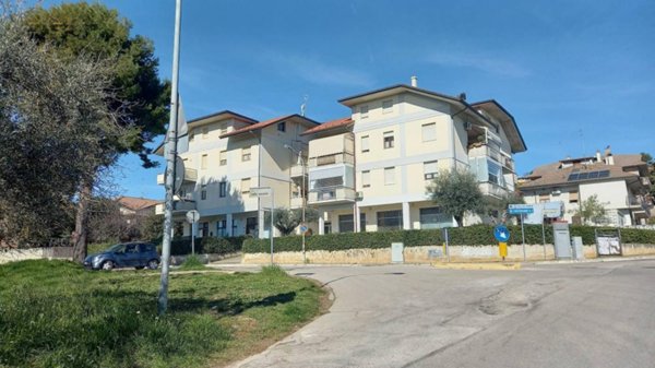 appartamento in vendita a Colli del Tronto in zona Villa San Giuseppe