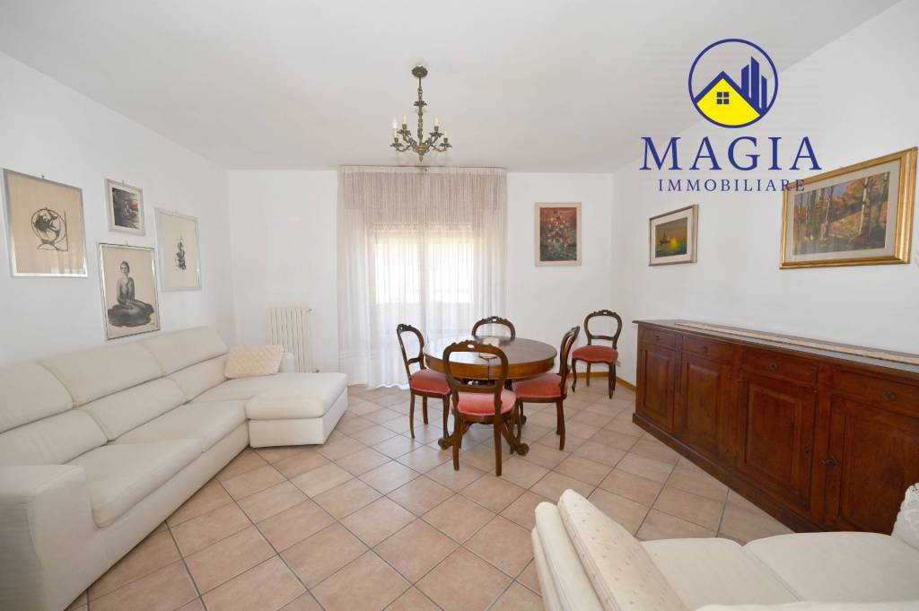 appartamento in vendita a Colli del Tronto
