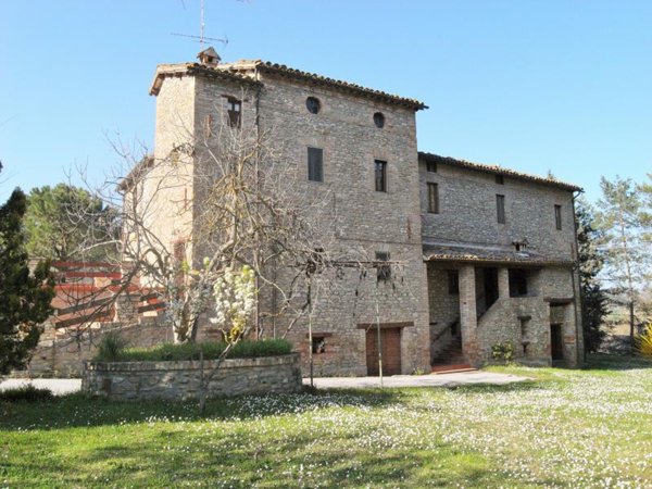 casa indipendente in vendita a Comunanza