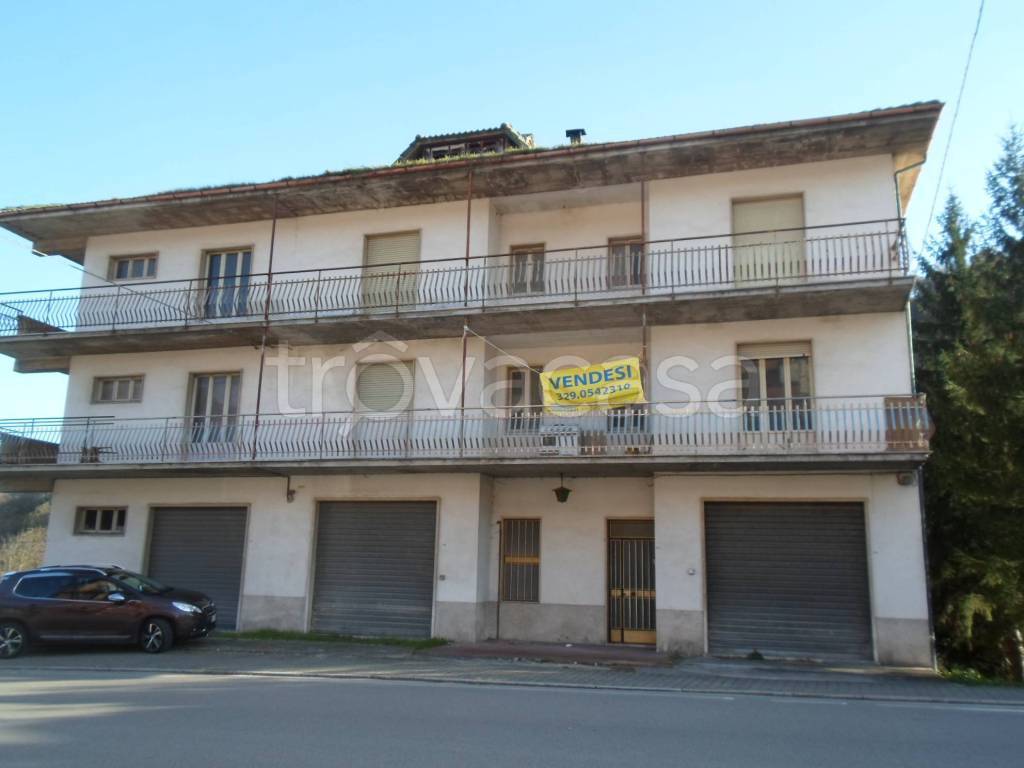 negozio in vendita a Comunanza