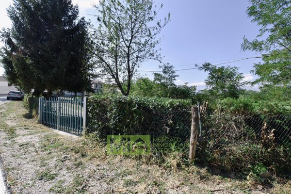 appartamento in vendita a Comunanza in zona Casale