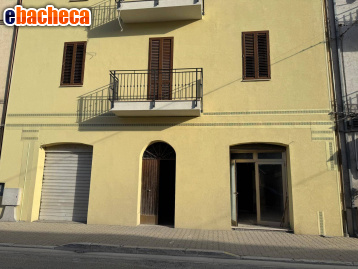 locale commerciale in vendita a Comunanza