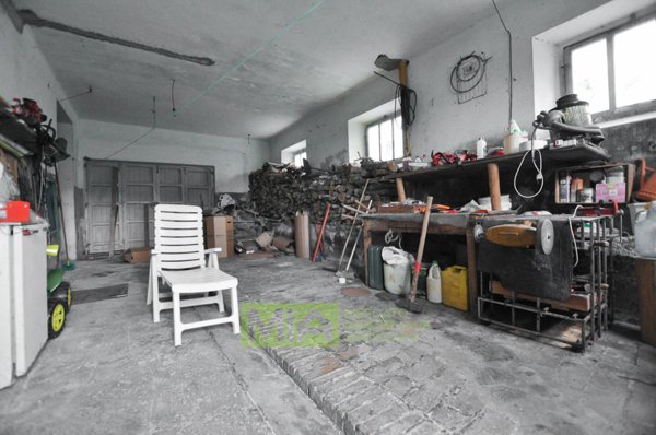 casa indipendente in vendita a Comunanza in zona Casale